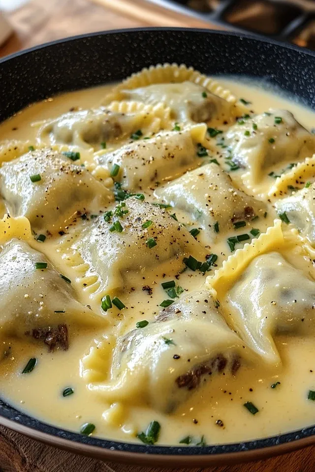 Maultaschen in cremiger Käse-Sahne-Soße